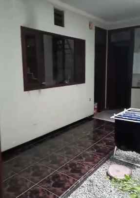 rumah klampis 2 lantai min 2 thn anti rayap