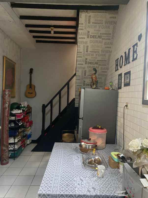 rumah komplek antapani kota bandung siap huni