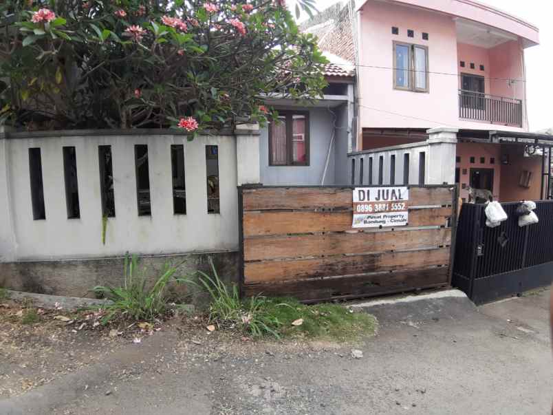 rumah komplek sariwangi polban setraduta pasteur