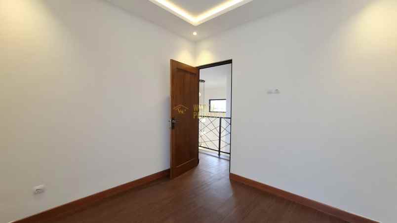 rumah kontemporer 2 lantai di ngaglik sleman