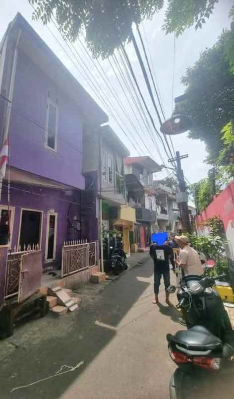 rumah kosan 3 kamar jakarta pusat