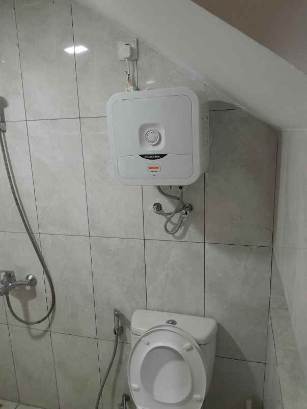 rumah kota baru parahyangan lokacitra