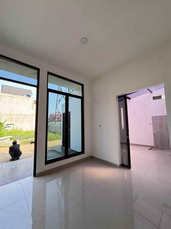 rumah lokasi premium 9 menit dari lrt harjamukti
