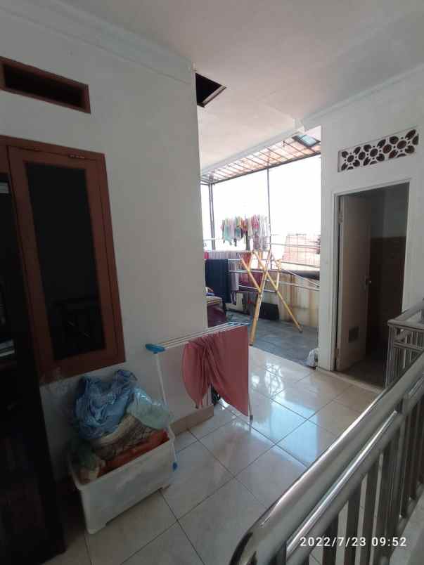 rumah lokasi strategis dekat bsd