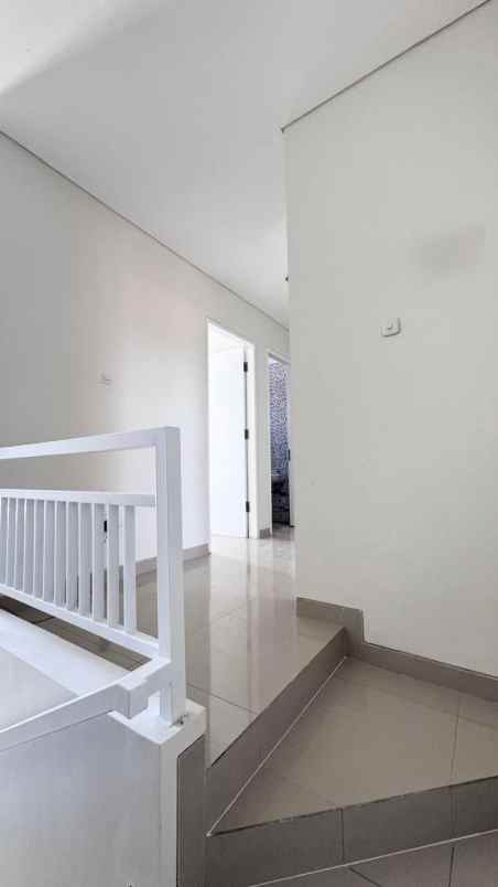 rumah manyar tirtoyoso selatan