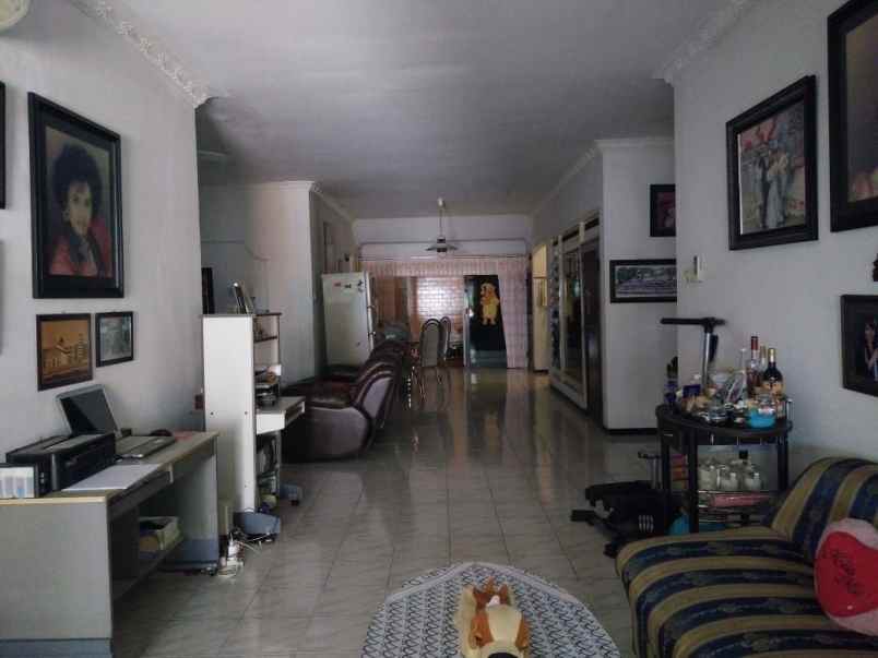 rumah manyar tirtoyoso selatan terawat row 3 mobil