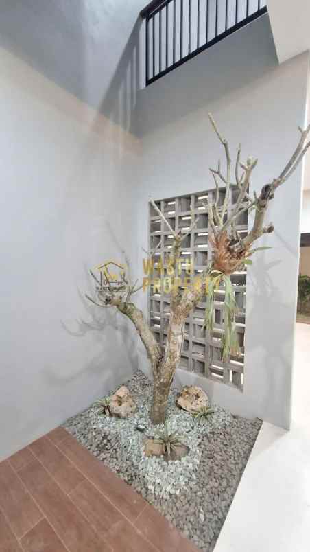 rumah mewah 2 lantai desain modern di maguwoharjo