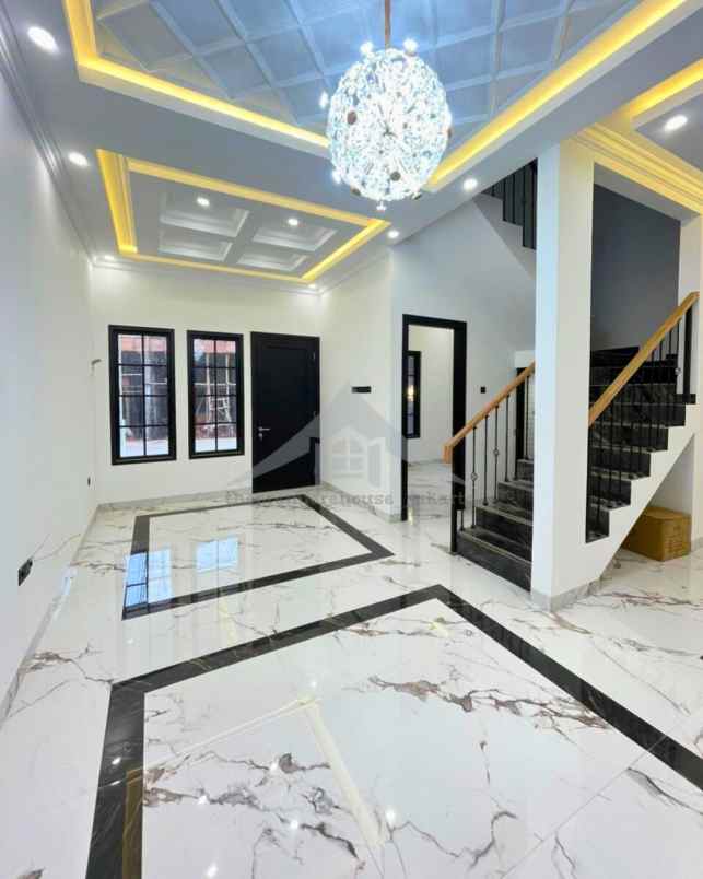 rumah mewah dalam cluster exclusive jagakarsa