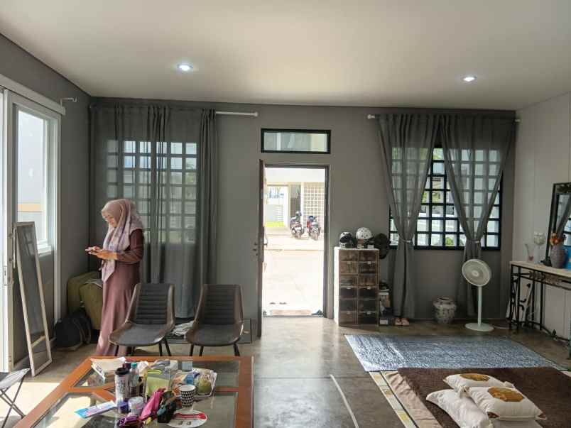 rumah mewah di podomoro park buah batu