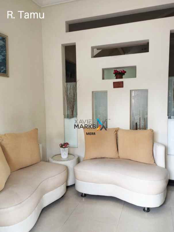 rumah mewah elit dan favorit galaxy bumi permai araya