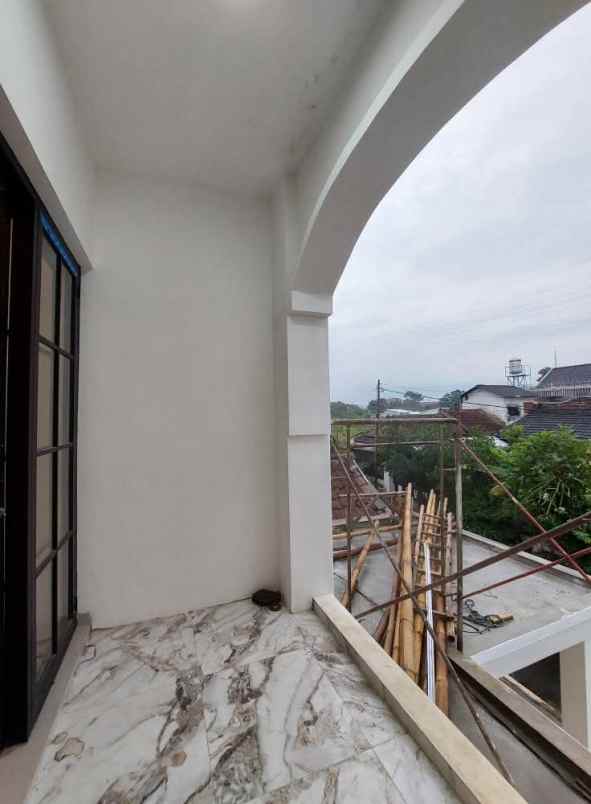 rumah mewah free kitchen set lokasi borobudur