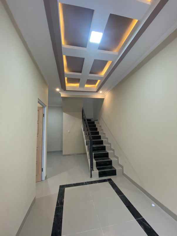 rumah murah akses stasiun di depok