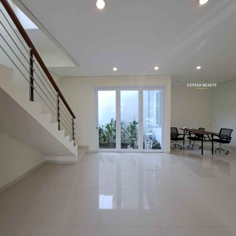 rumah pejaten barat skandinavian modern non cluster