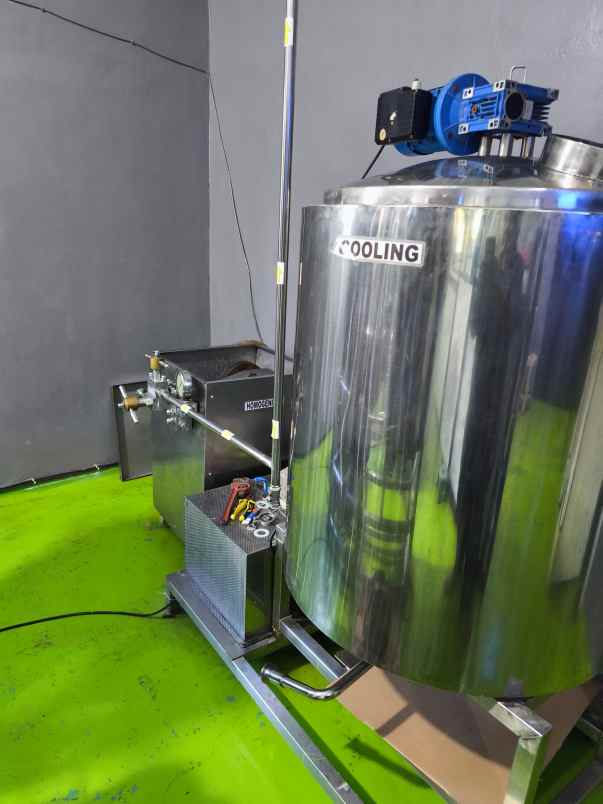 rumah produksi pengolahan susu sapi