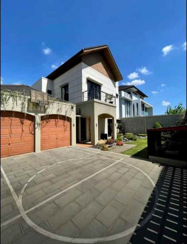 rumah setiabudi view keren