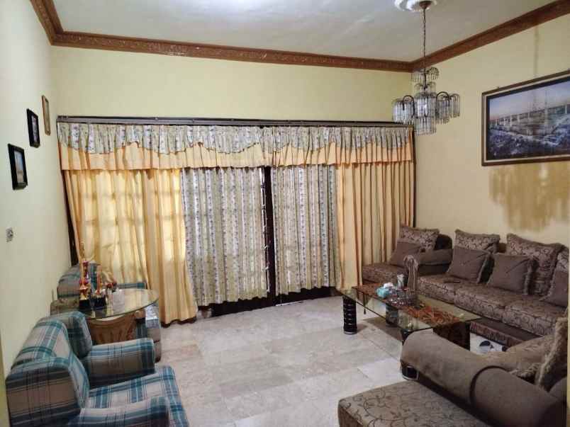 rumah siap huni cocok untuk kos di sawojajar