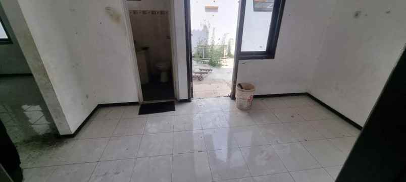 rumah siap huni posisi hook lokasi kota malang