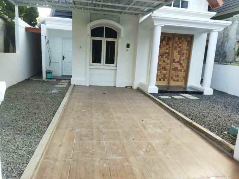 rumah sudah renovasi dibukit golf riverside cibubur