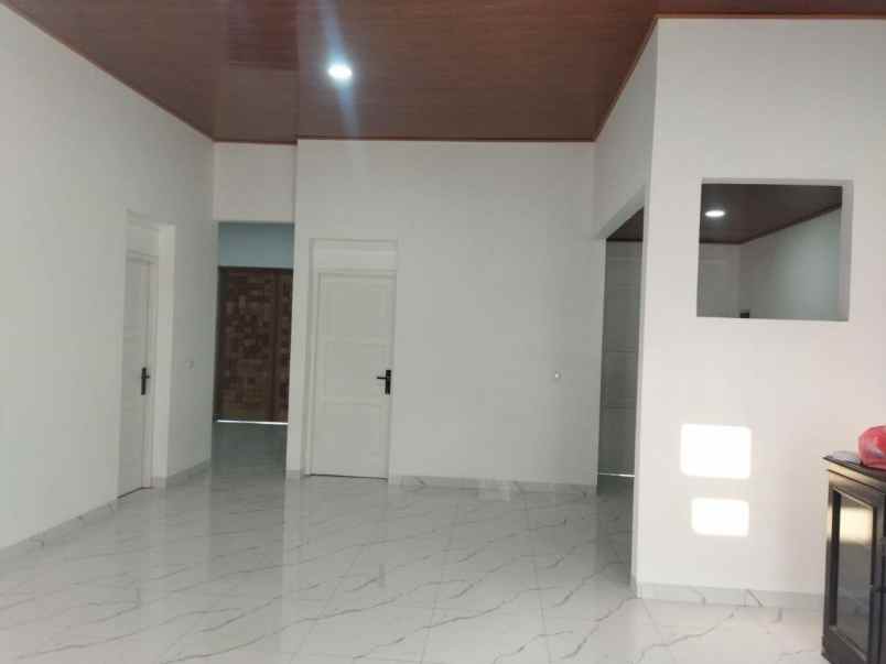 rumah sudah renovasi dibukit golf riverside cibubur