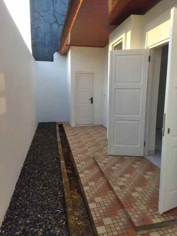 rumah sudah renovasi dibukit golf riverside cibubur