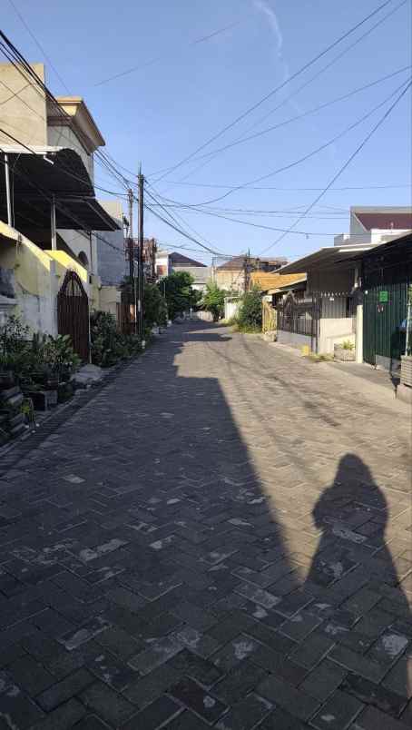 rumah sutorejo indah butuh renov row 2 mobil