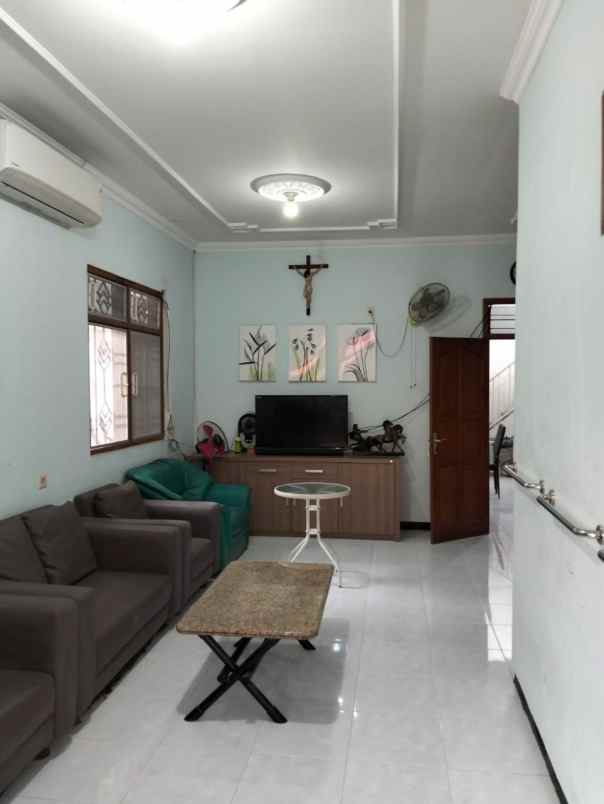 rumah wisma permai strategis dekat pakuwon city its gm