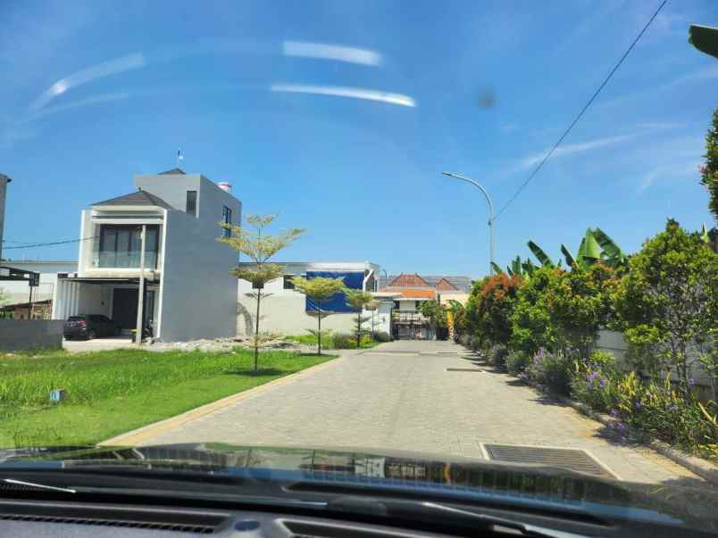 tanah kavling di perumahan cloverville rungkut