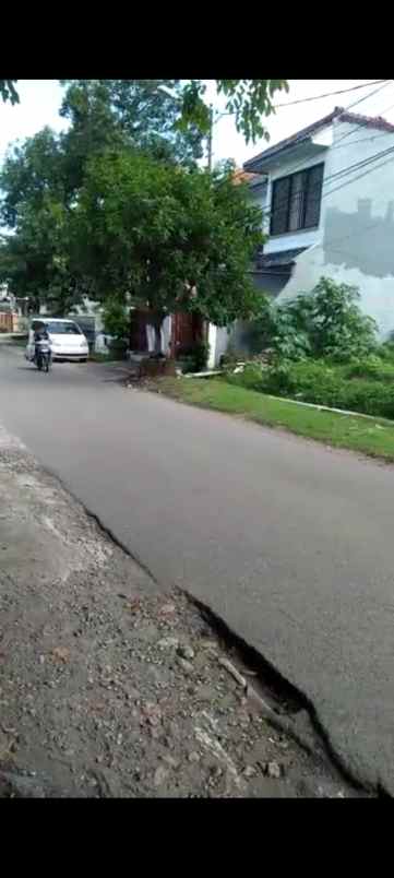 tanah padat strategis pinggir jln raya