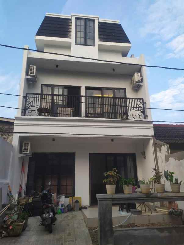 tempat tinggal nuansa bunga