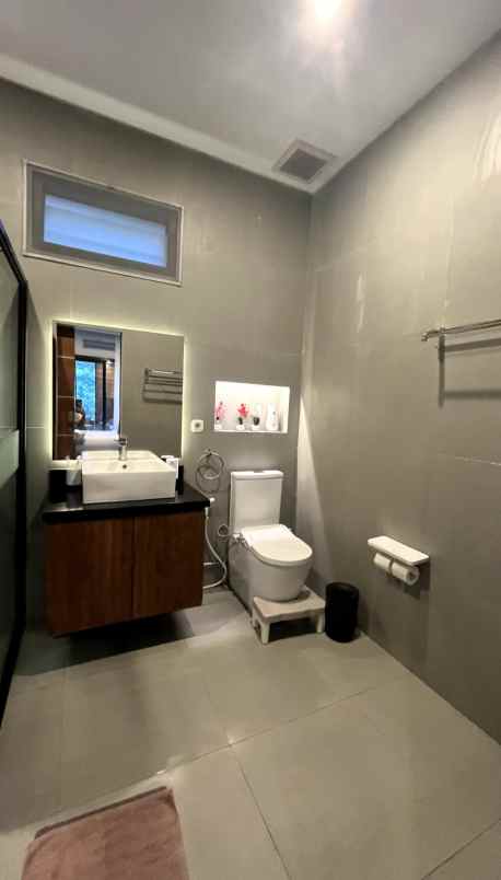 villa mewah di cisarua kabupaten bogor