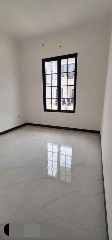 white orchid tanahbaru rumah mewah dekat jaksel