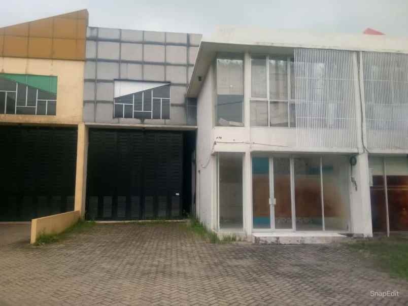 4 unit gudang dan kantor siap pakai legundi