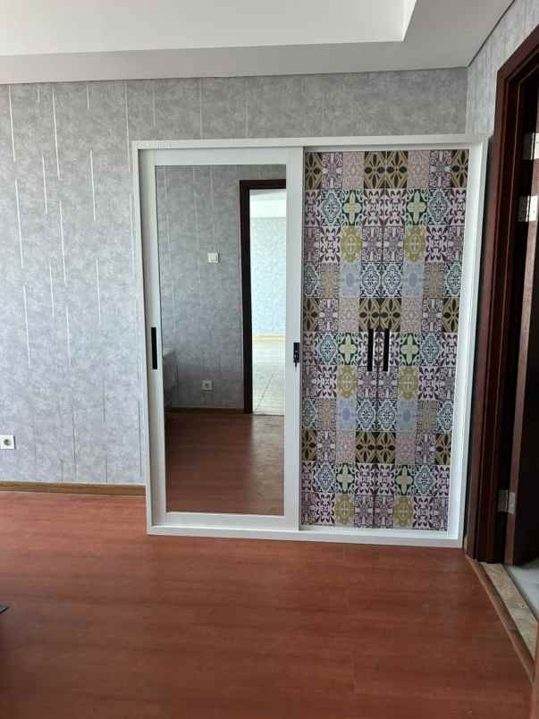 apartemen grand sungkono lagoon surabaya barat