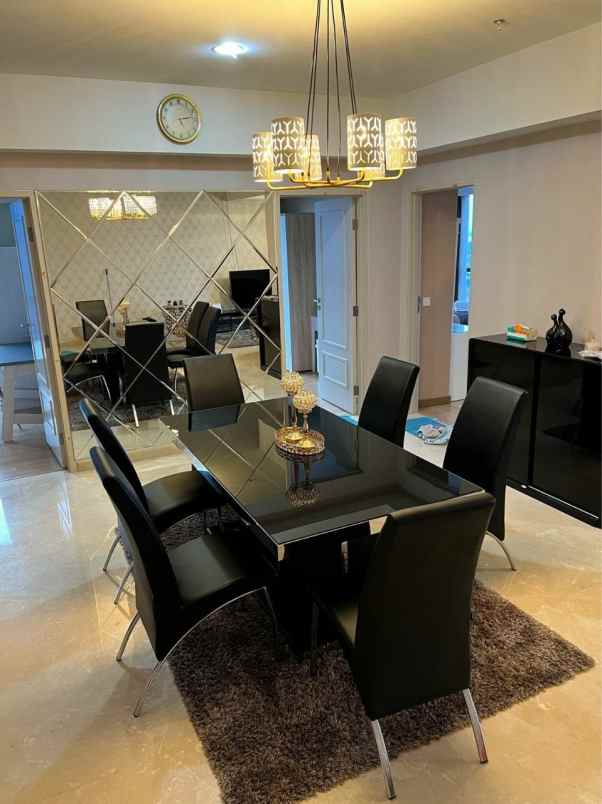 apartemen the peak akses ke tunjungan plaza