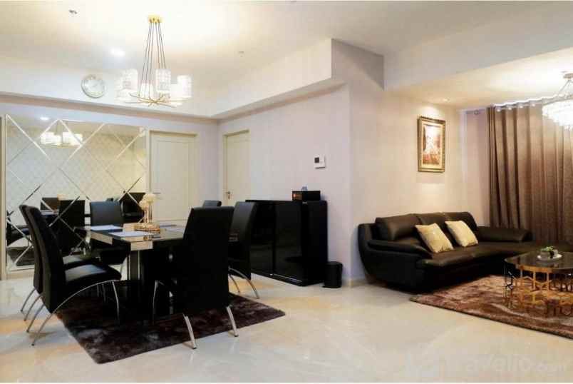 apartemen the peak akses ke tunjungan plaza