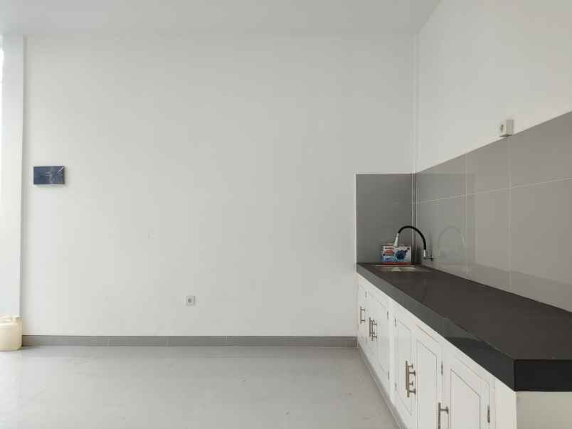 bl 140 for rent modern villa di seminyak badung bali