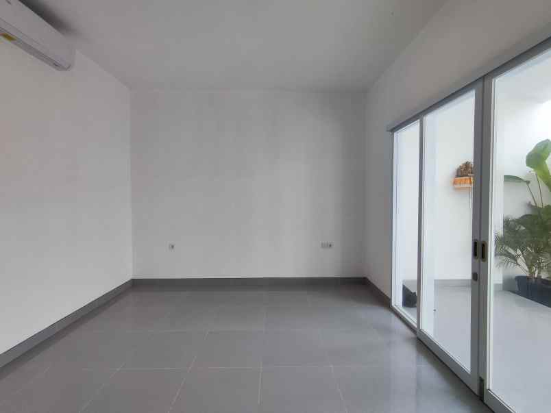 bl 140 for rent modern villa di seminyak badung bali