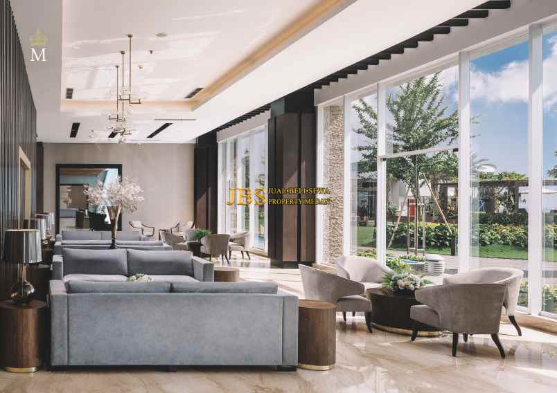 condominium manhattan luxury living in town