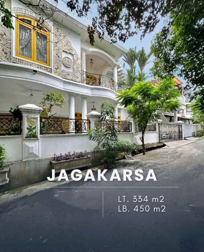 dijjual rumah mewah nyaman dan aman jagakarsa