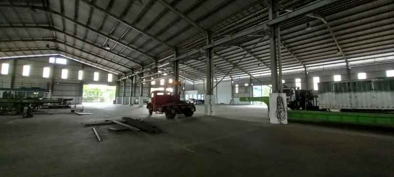 dijual disewakan gudang di bunder gresik