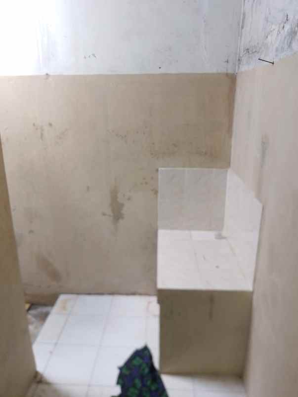 dijual kontrakan 4 pintu akses r4