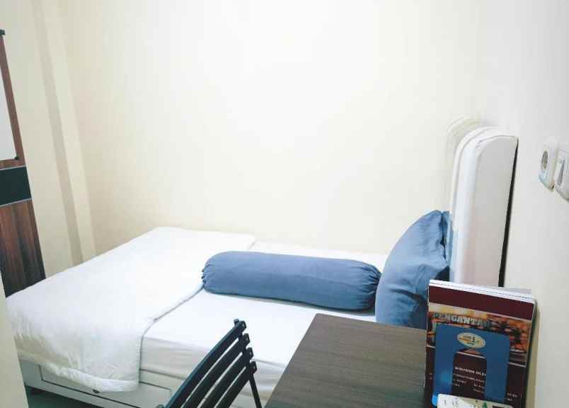 dijual kost jl tomang tinggi tomang