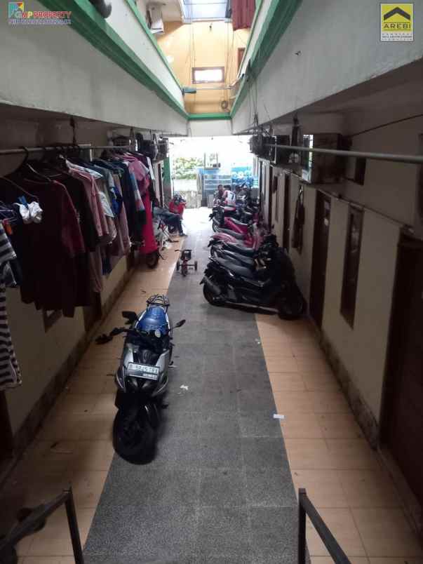 dijual kost pasar manggis
