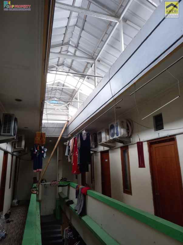 dijual kost pasar manggis