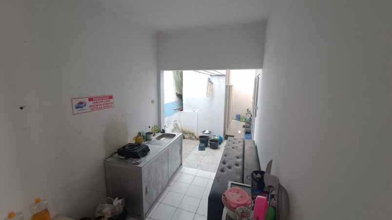 dijual kost putri di wismasari ngaliyan semarang