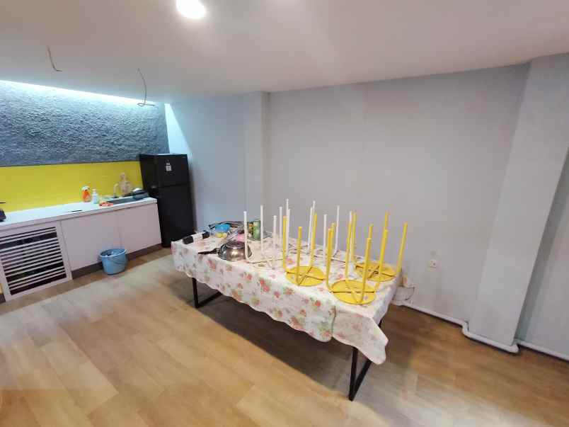 dijual kost tubagus ismail