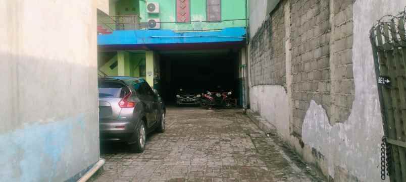 dijual kost utan kayu