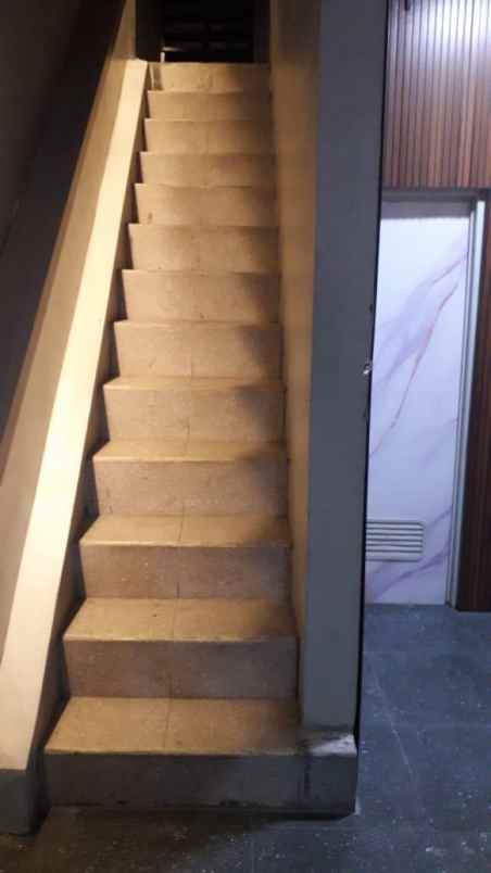 dijual kostel di manahan solo