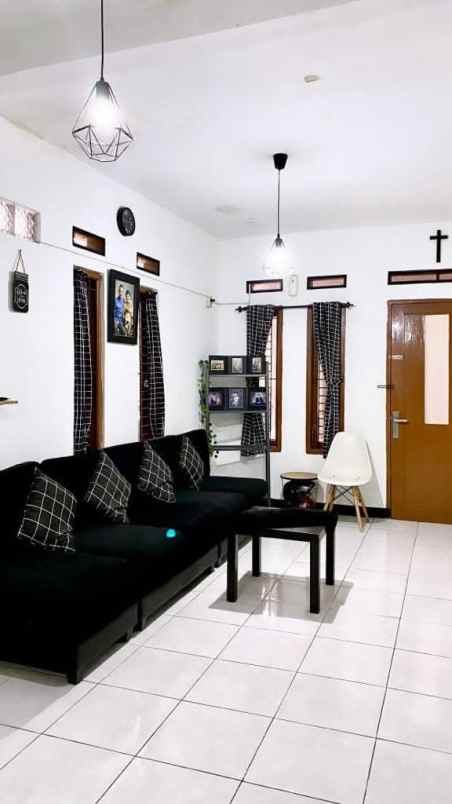 dijual murah rumah dekat borma kerkhof kota cimahi