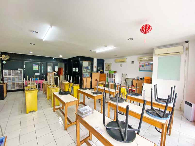 dijual ruko 4 lantai di tanjung barat jakarta selatan